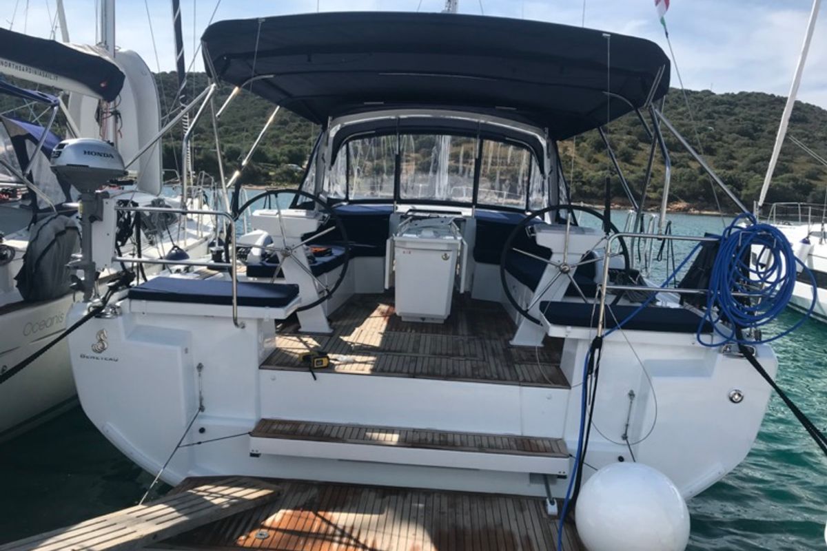 Exterior view of Becrux, a Beneteau Oceanis 46.1 sailboat at Tonnarella, Italy