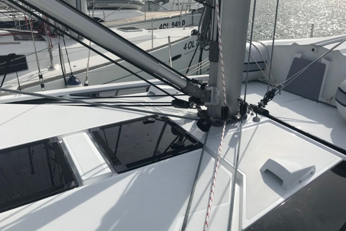 Deck of Becrux, a Beneteau Oceanis 46.1 sailboat at Tonnarella, Italy