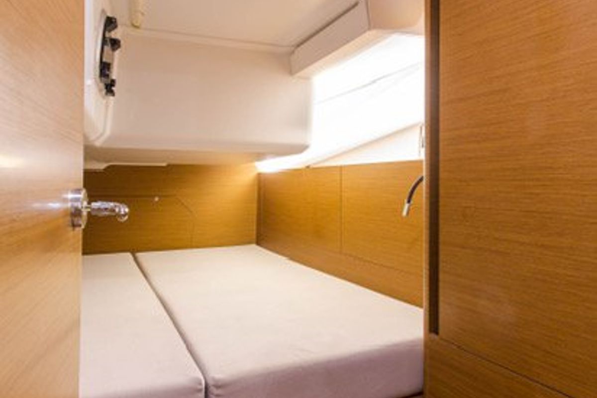 Cabin on Deep Water, a Jeanneau Sun Odyssey 440 sailboat at Athens, Greece