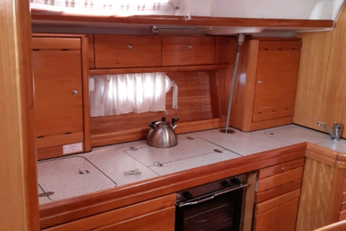 Galley of Martina, a Bavaria 39 Cruiser sailboat at Punat, Croatia
