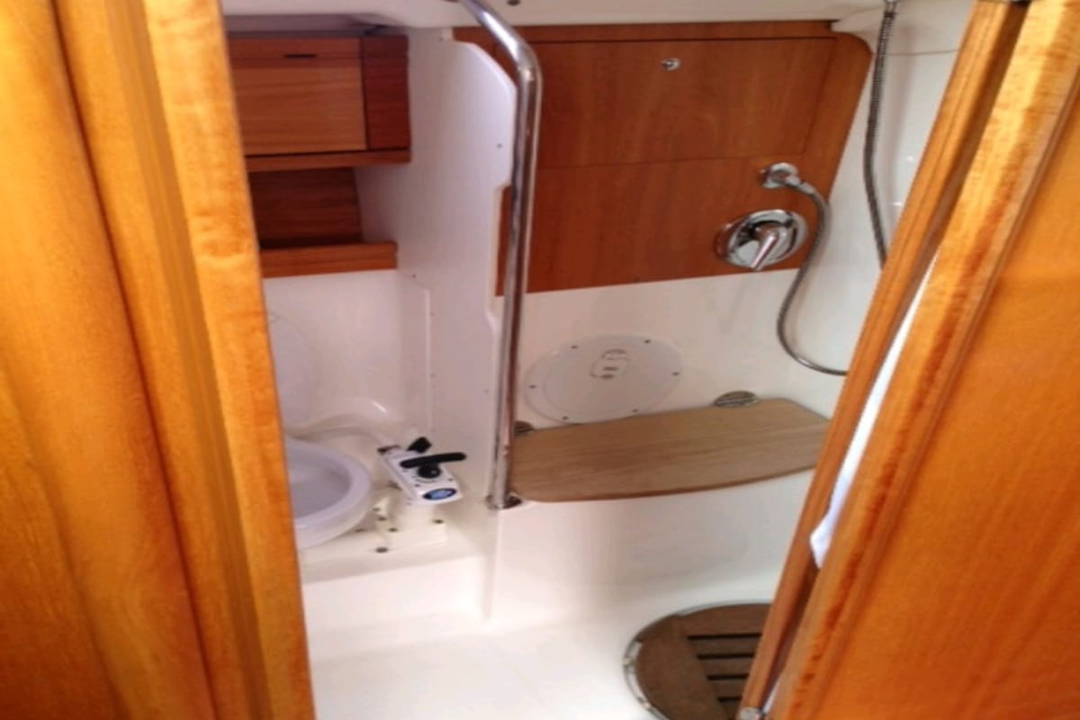 Head on Martina, a Bavaria 39 Cruiser sailboat at Punat, Croatia