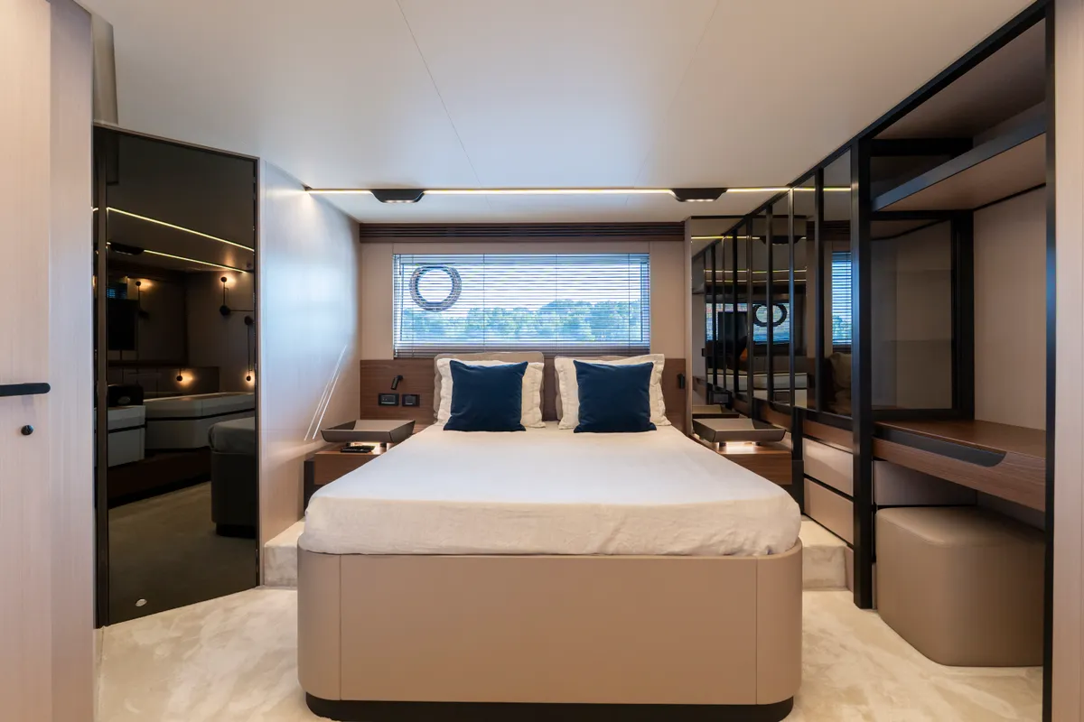 Cabin on Felicita, a Azimut S7 yacht at Grad Šibenik, Croatia