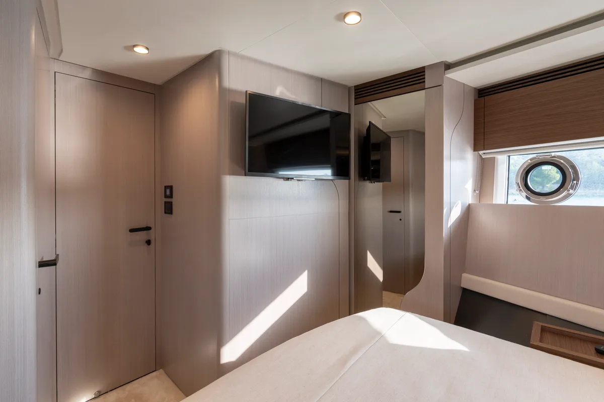 Cabin on Felicita, a Azimut S7 yacht at Grad Šibenik, Croatia