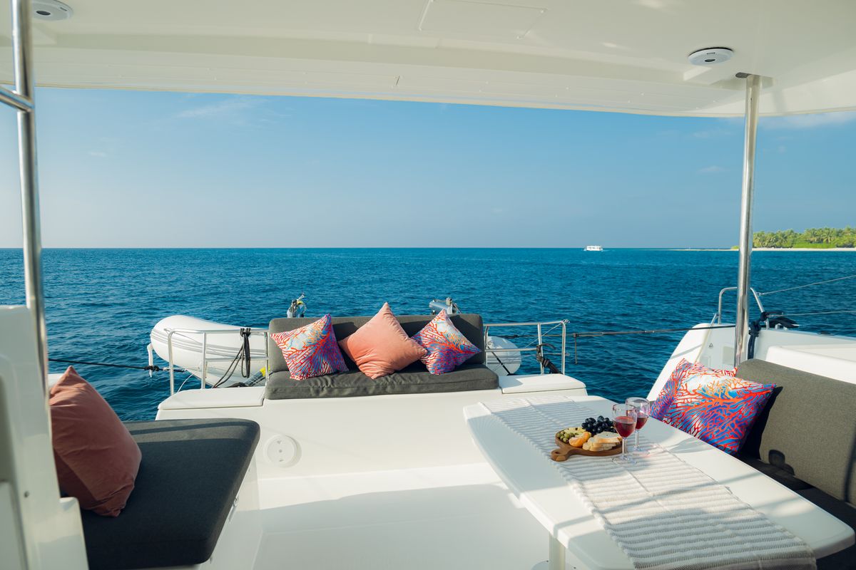 Deck of Sail La Vie, a Lagoon 40 catamaran at Malé, Maldives