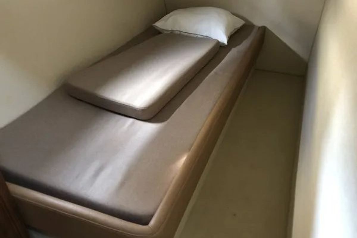 Cabin on Andrea, a Grginić jahte Mirakul 40 yacht at Grad Biograd na Moru, Croatia