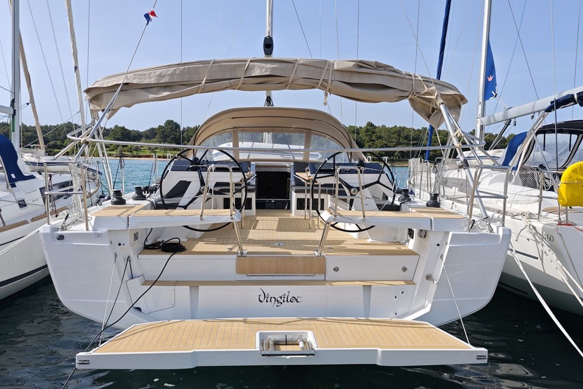 Exterior view of Vingilot, a Hanse Yachts Hanse 460 sailboat at Općina Medulin, Croatia