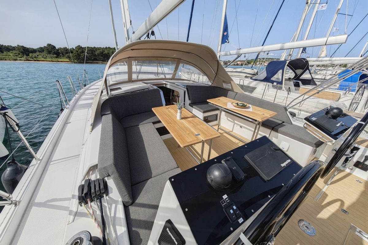 Deck of Vingilot, a Hanse Yachts Hanse 460 sailboat at Općina Medulin, Croatia