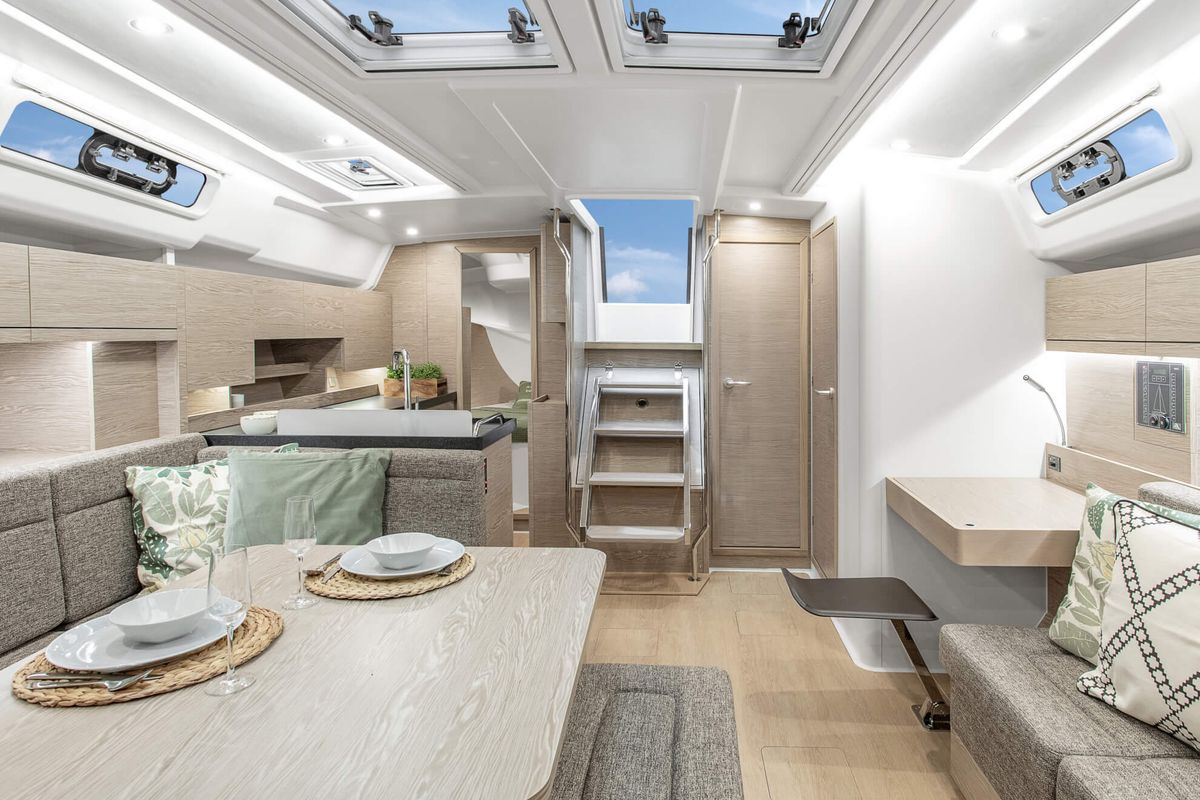 Salon of Hydra, a Hanse Yachts Hanse 458 sailboat at Port Navalo, France