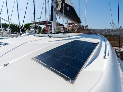 Deck of Nereo - Standard line, a Lagoon 40 catamaran at Tonnarella, Italy