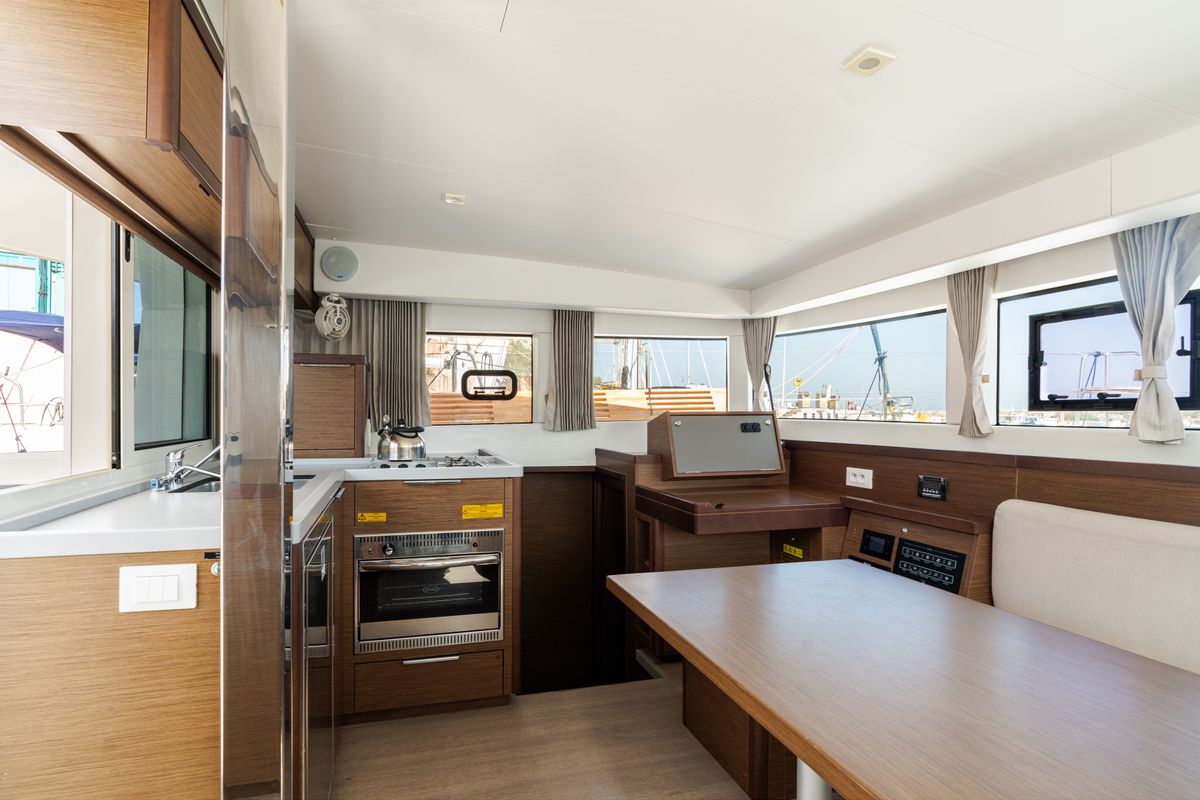 Galley of Nereo - Standard line, a Lagoon 40 catamaran at Tonnarella, Italy