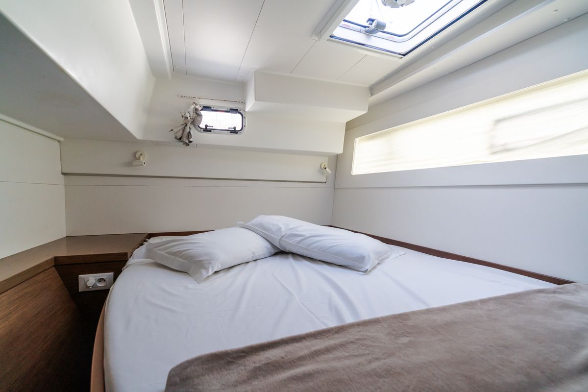 Cabin on Nereo - Standard line, a Lagoon 40 catamaran at Tonnarella, Italy