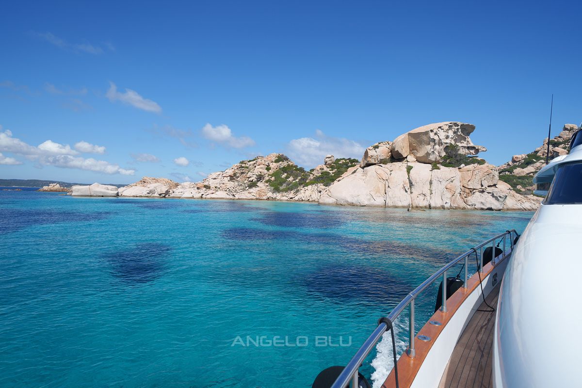 Deck of Angelo Blu, a Maiora 20S yacht at Cannigione, Italy