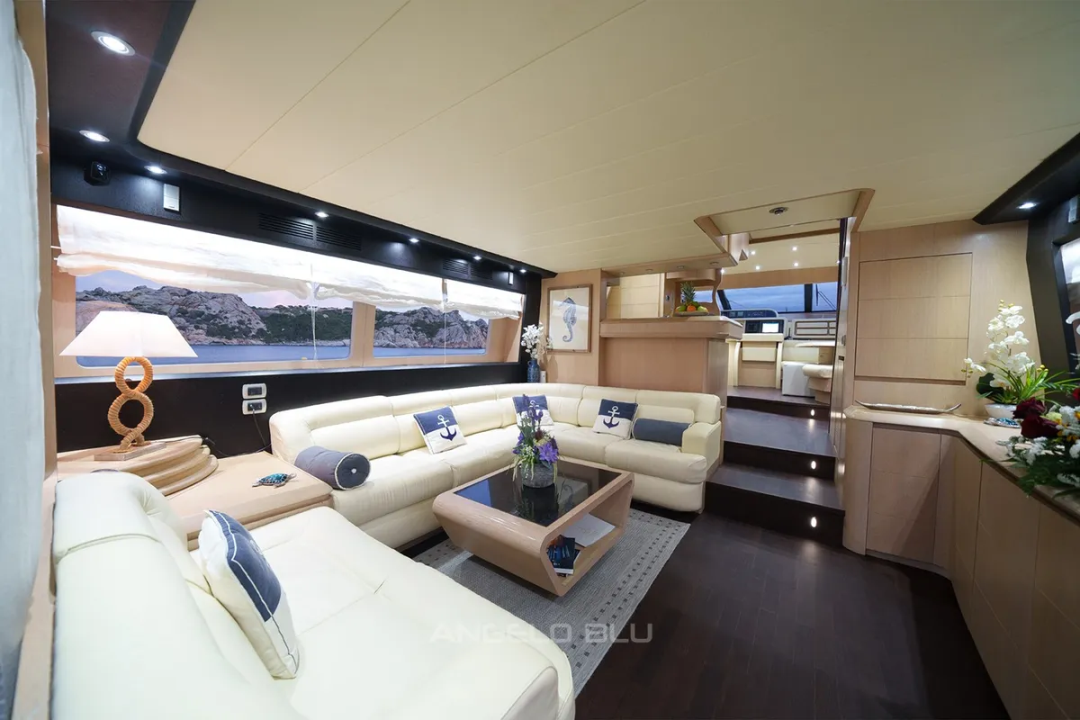 Salon of Angelo Blu, a Maiora 20S yacht at Cannigione, Italy