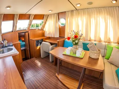 Cruiser Premium Steel 4/6 Pers., a Linssen Linssen Grand Sturdy 34.9 motorboat at Dompierre-sur-Besbre, France