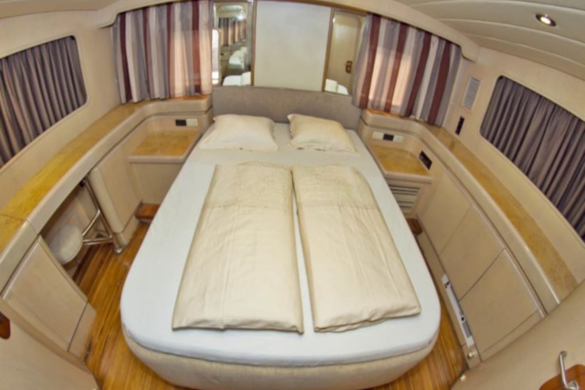 Cabin on New Style , a Johnson 56 motorboat at Primošten, Croatia