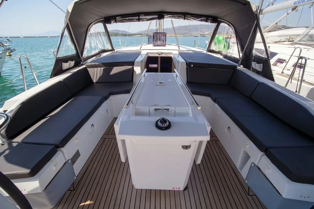 Layla, a Beneteau Oceanis 46.1 sailboat at Volos Municipality, Greece