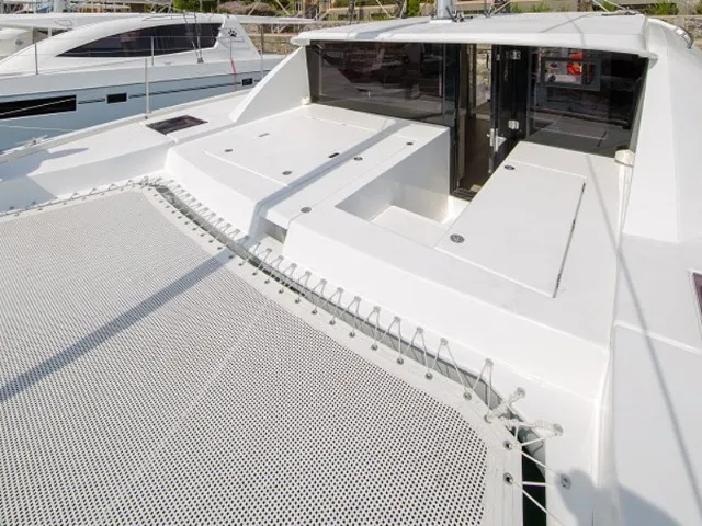 Deck of Sunsail 404 Classic, a Leopard 40 catamaran at Općina Marina, Croatia