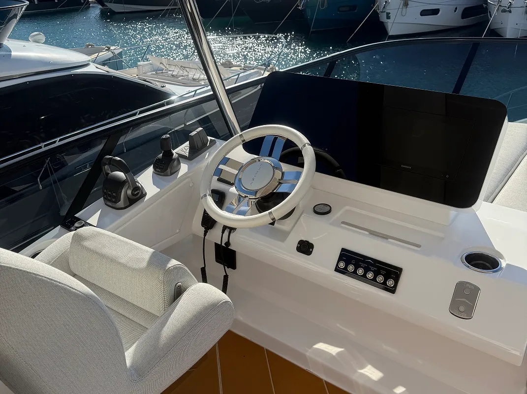 White, a Azimut 53 Fly yacht at Podstrana - Miljevac, Croatia