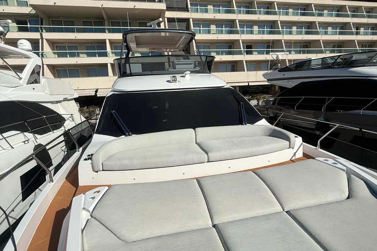White, a Azimut 53 Fly yacht at Podstrana - Miljevac, Croatia