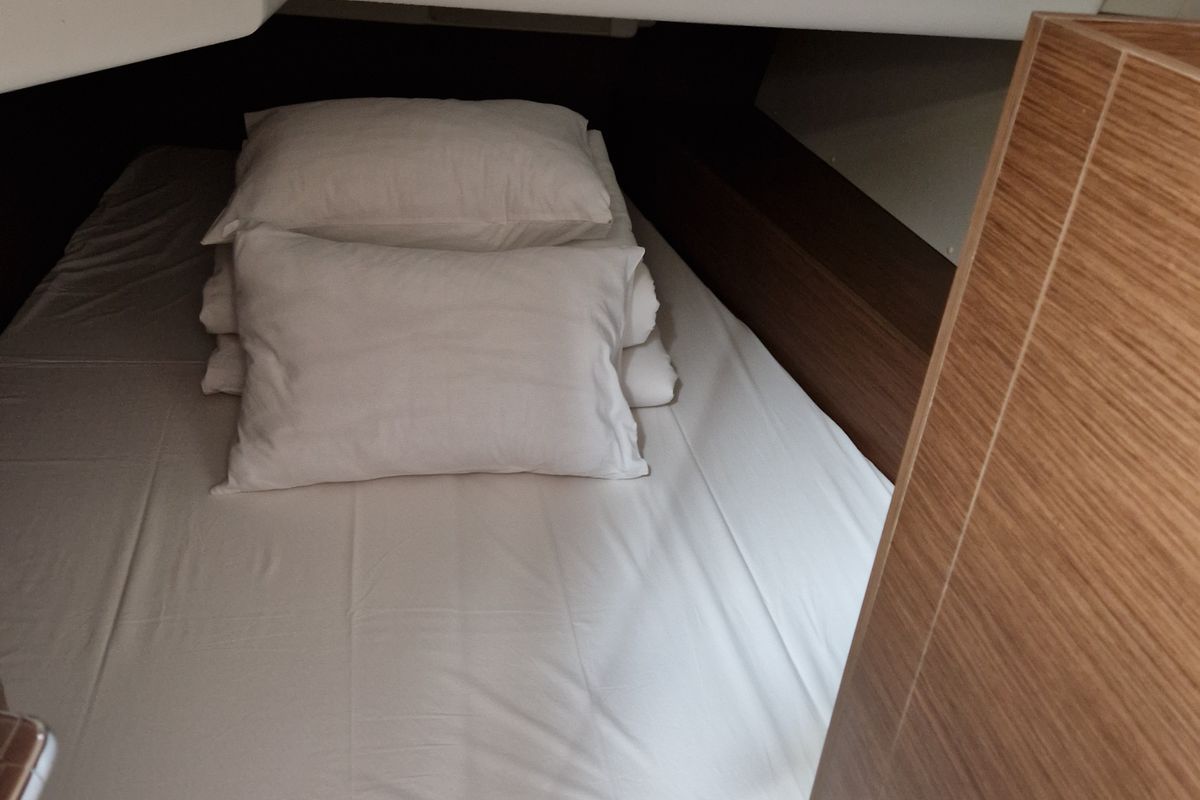 Cabin on Navicela, a Beneteau Oceanis 34.1 sailboat at Općina Medulin, Croatia