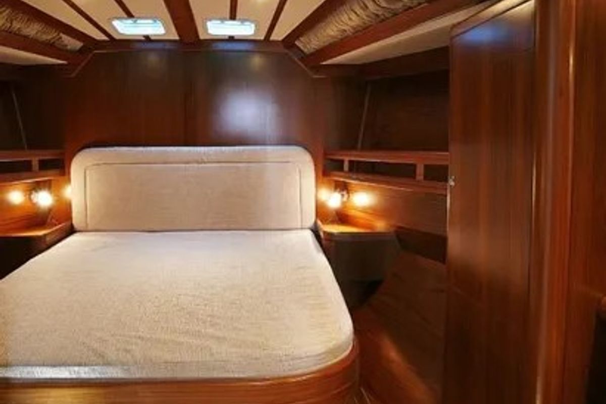 Cabin on Parte II, a Ocean Star 51.2 sailboat at Athens, Greece
