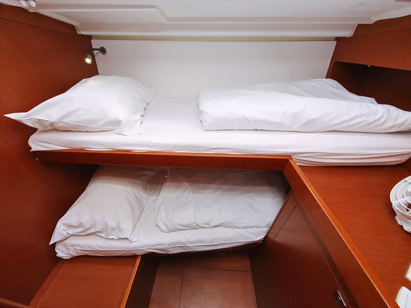 Cabin on San Clemente, a Beneteau Oceanis 48 sailboat at Općina Sukošan, Croatia