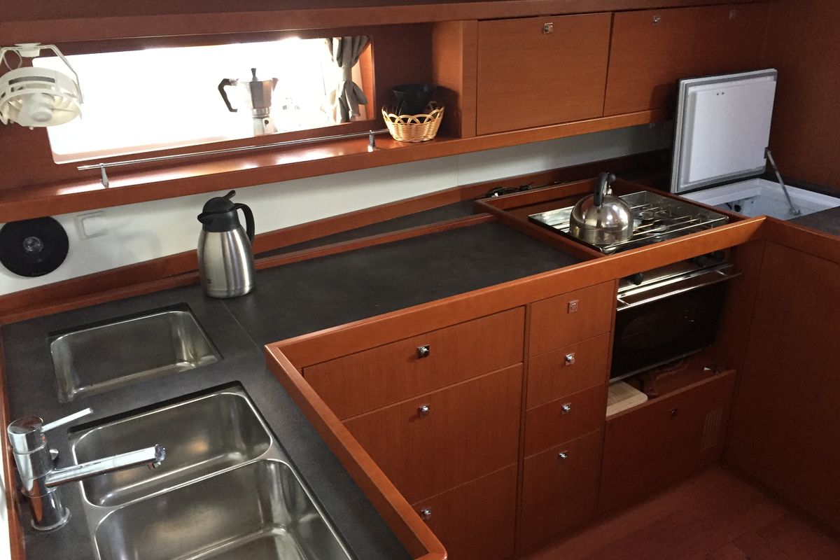 Galley of San Clemente, a Beneteau Oceanis 48 sailboat at Općina Sukošan, Croatia