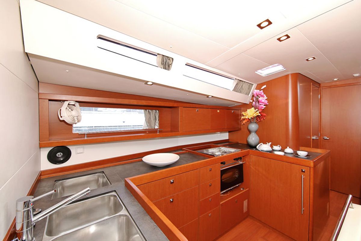 Galley of San Clemente, a Beneteau Oceanis 48 sailboat at Općina Sukošan, Croatia