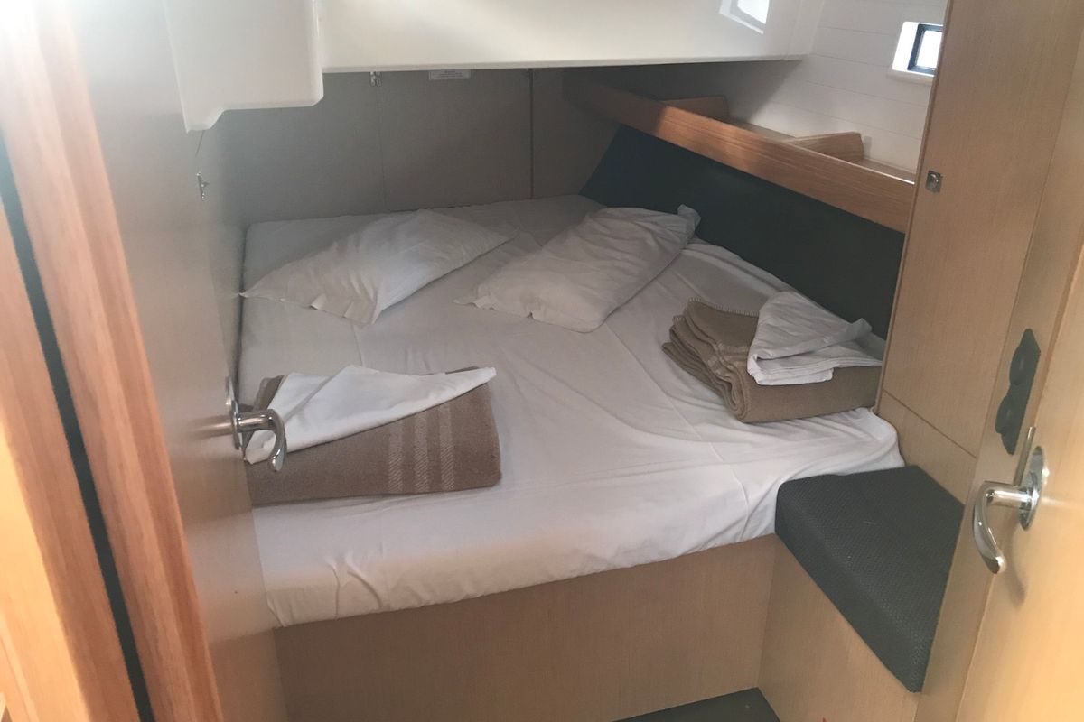 Cabin on Aludra, a Bavaria Cruiser 46 sailboat at Rosignano Solvay, Italy