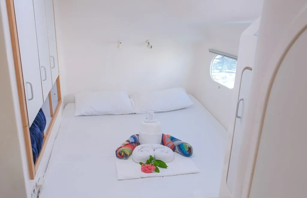 Cabin on Mucho Gusto, a Voyage 480 catamaran at Ribishi, Saint Vincent and the Grenadines