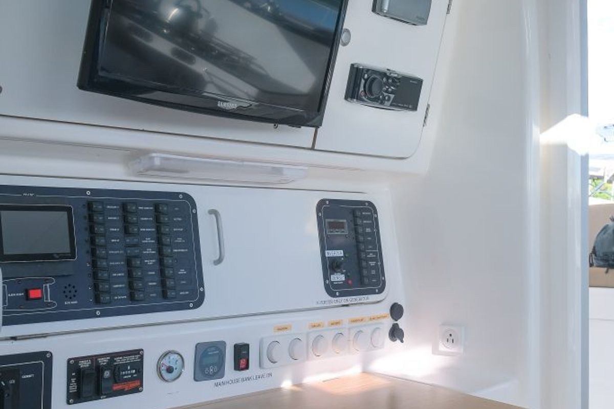 Mucho Gusto, a Voyage 480 catamaran at Ribishi, Saint Vincent and the Grenadines