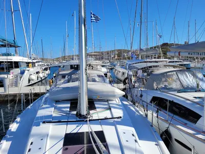 Salon of heNA, a Hanse Yachts Hanse 418 sailboat at Lavreotiki Municipal Unit, Greece