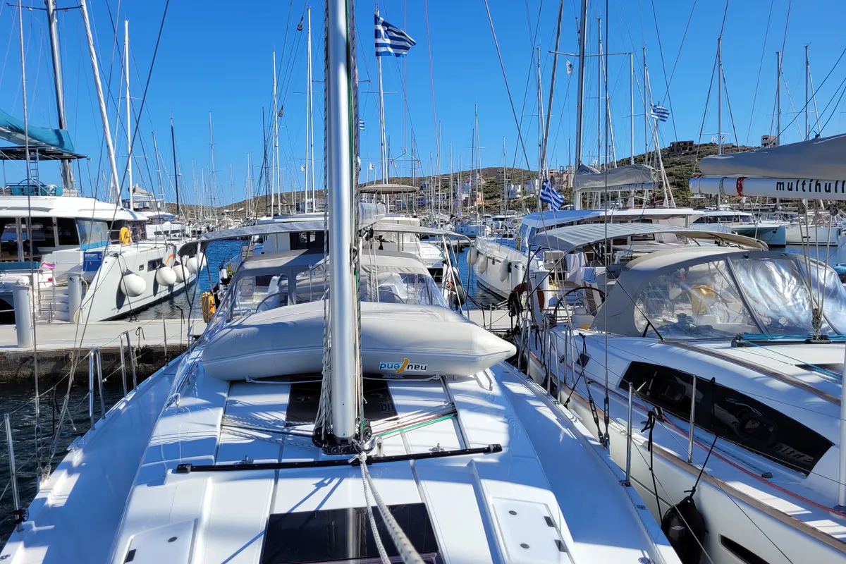 heNA, a Hanse Yachts Hanse 418 sailboat at Lavreotiki Municipal Unit, Greece