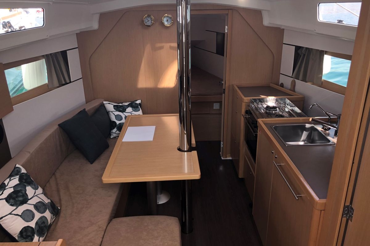 Salon of GALA, a Beneteau Oceanis 35 sailboat at Split, Croatia