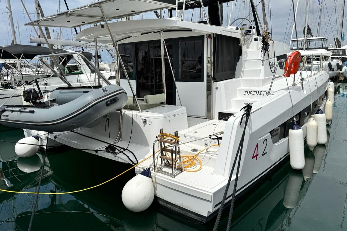 Exterior view of Infinity, a Bali 4.2 catamaran at Athens, Greece