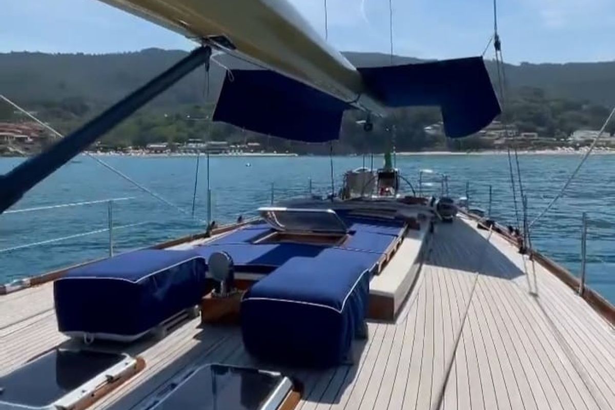 Deck of Clan II, a Gulet Carlini Sciarelli 62.5 sailboat at Syracuse, Italy