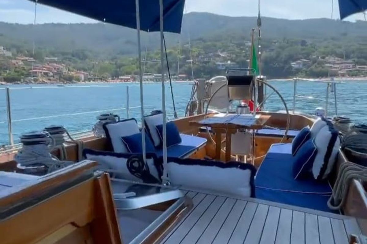 Deck of Clan II, a Gulet Carlini Sciarelli 62.5 sailboat at Syracuse, Italy
