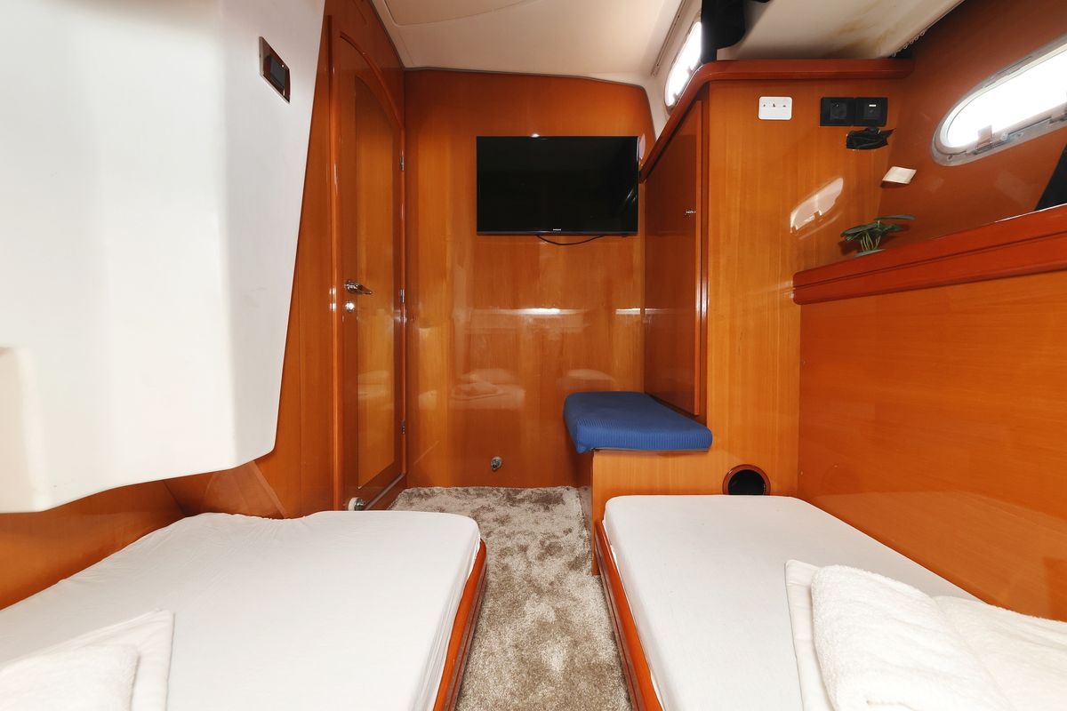 Cabin on KATANA, a Beneteau Antares 13,80 yacht at Općina Sukošan, Croatia
