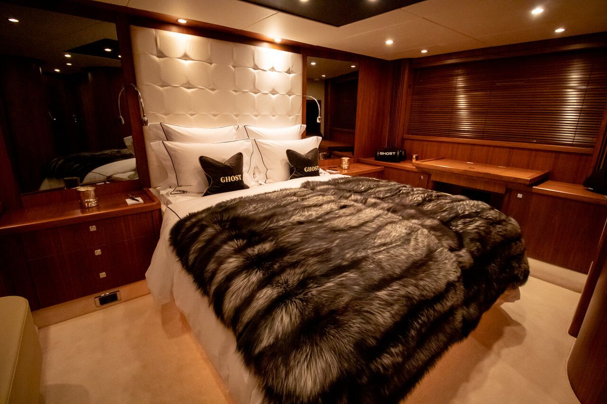Cabin on Ghost, a Sunseeker International Sunseeker Predator 72 yacht at Grad Kaštela, Croatia