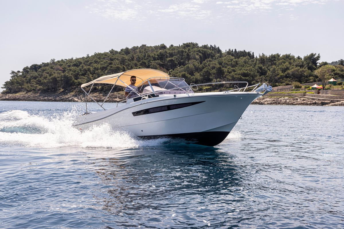 Exterior view of 275321ML, a Atlantic Marine Sun Cruiser 730 motorboat at Mali Lošinj, Croatia