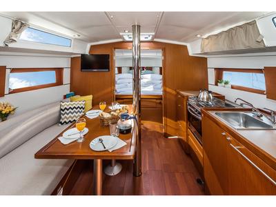 Salon of SAILOR JUPITER, a Beneteau Oceanis 38.1 sailboat at Općina Medulin, Croatia
