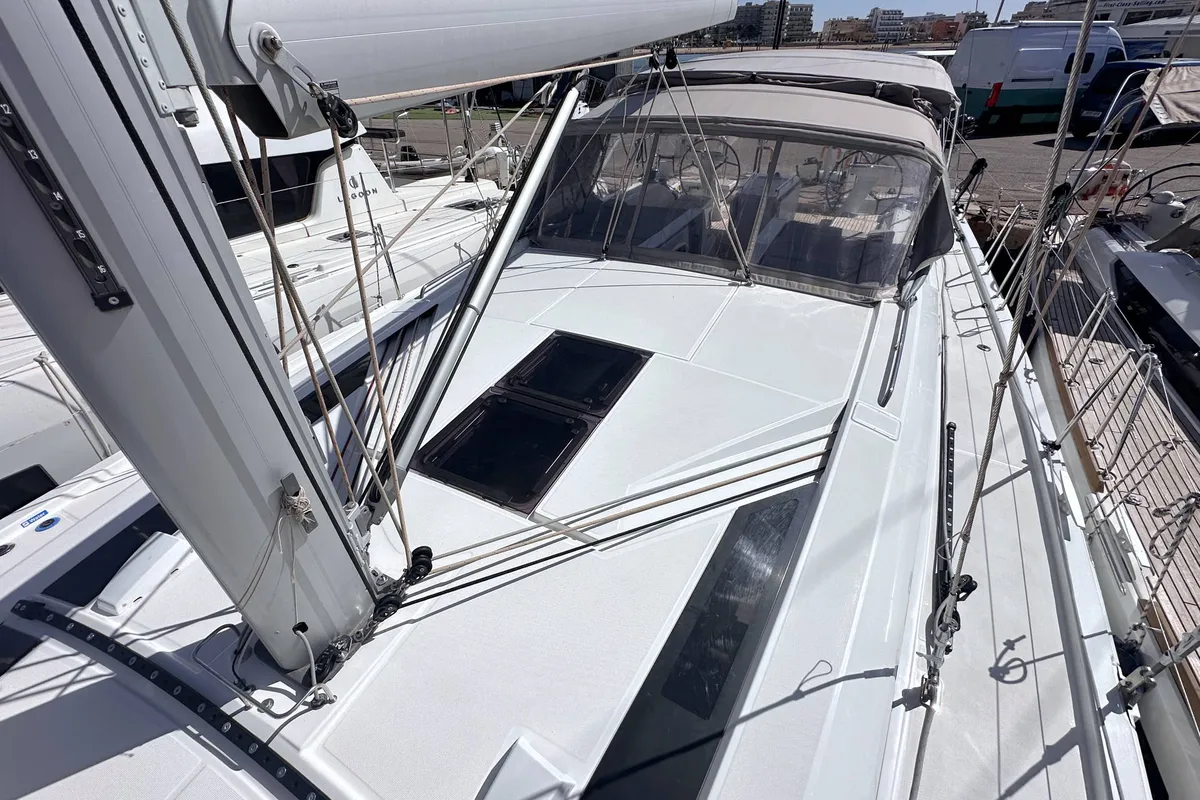 Deck of Flipper, a Beneteau Oceanis 51.1 sailboat at Palma de Mallorca, Spain
