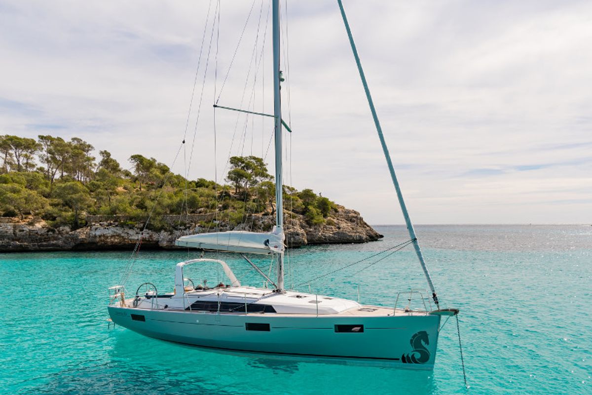Exterior view of Niriis, a Beneteau Oceanis 41.1 sailboat at Athens, Greece