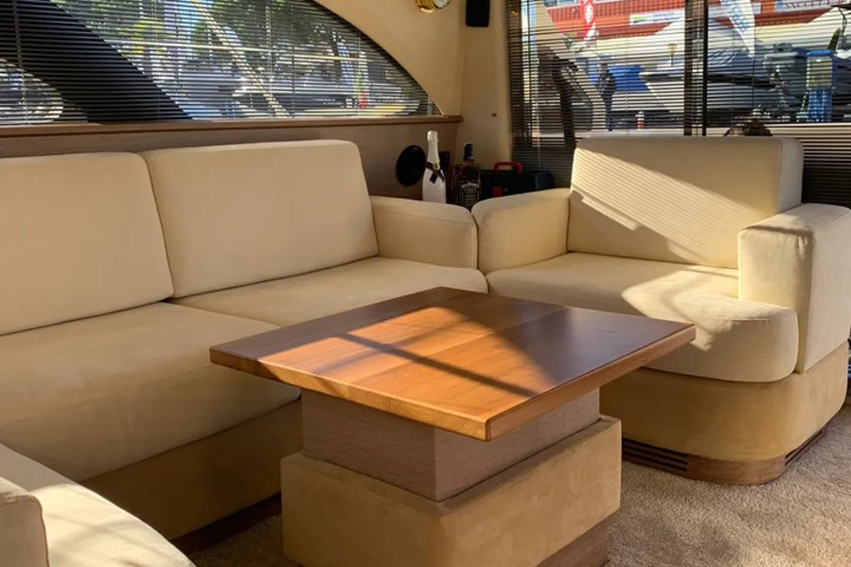 Salon of Lena, a Azimut 50 Flybridge yacht at Lignano Sabbiadoro / Lignan, Italy