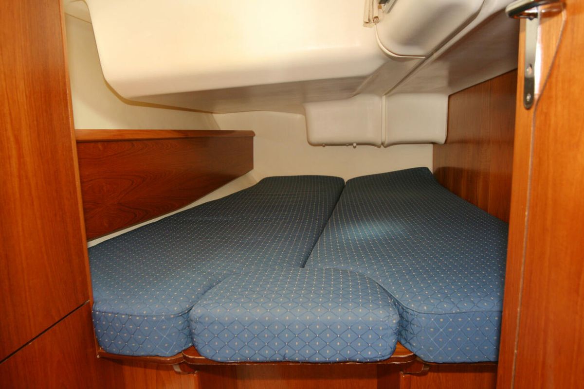 Cabin on Baltic Sun, a Jeanneau Sun Odyssey 43 sailboat at Flensburg, Germany