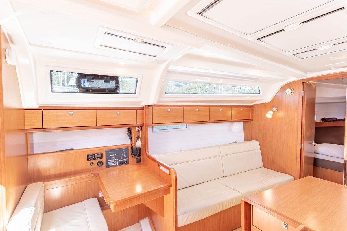 Salon of New Beginnings, a Bavaria 37 sailboat at Road Town, British Virgin Islands