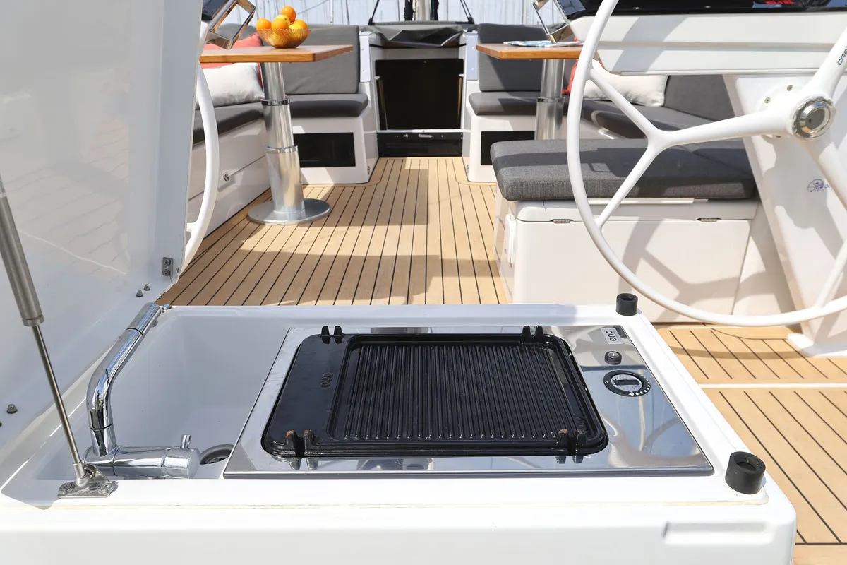 Prima Vera, a Hanse Yachts Hanse 460 sailboat at Općina Sukošan, Croatia
