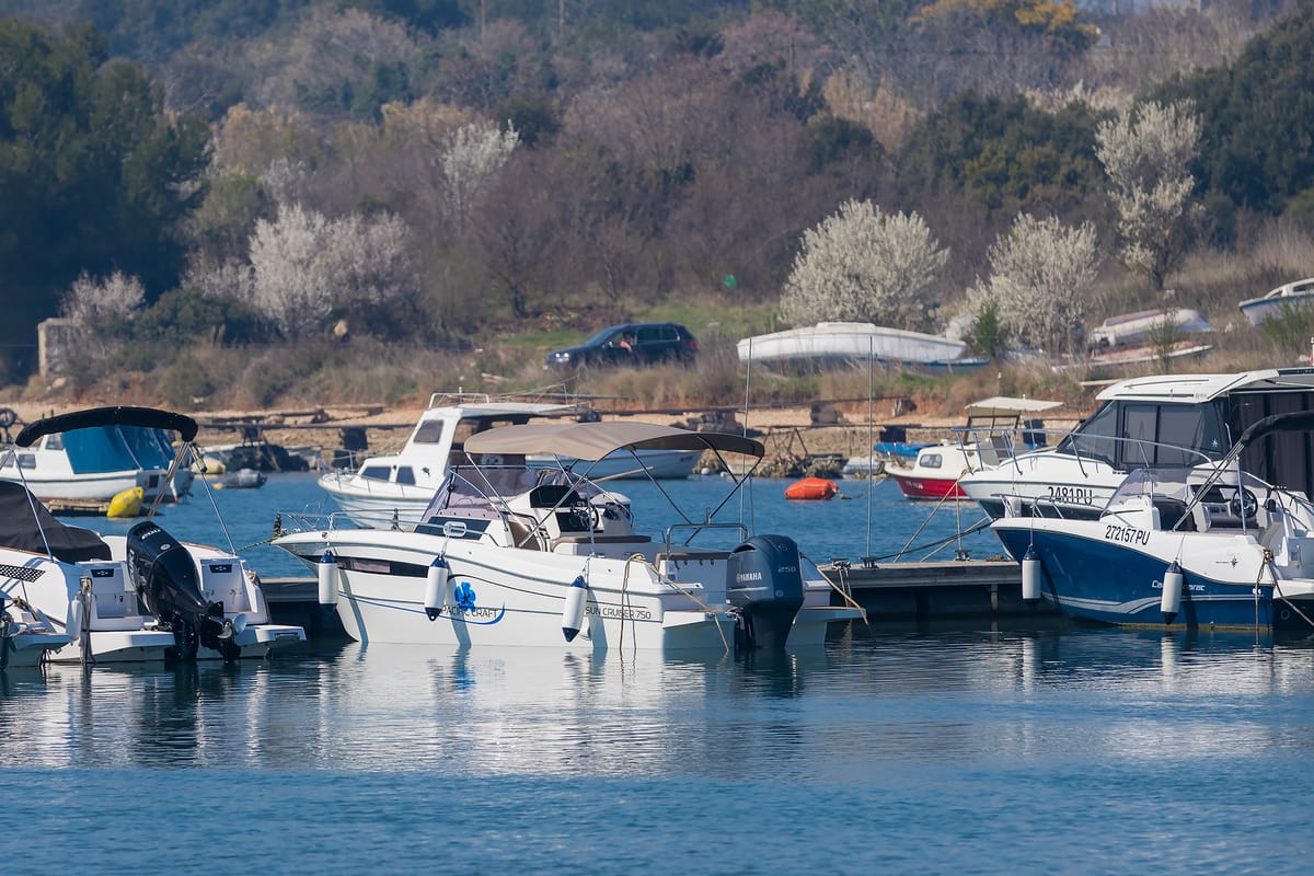 No Name, a Pacific Craft 750 Sun Cruiser motorboat at Grad Pula, Croatia