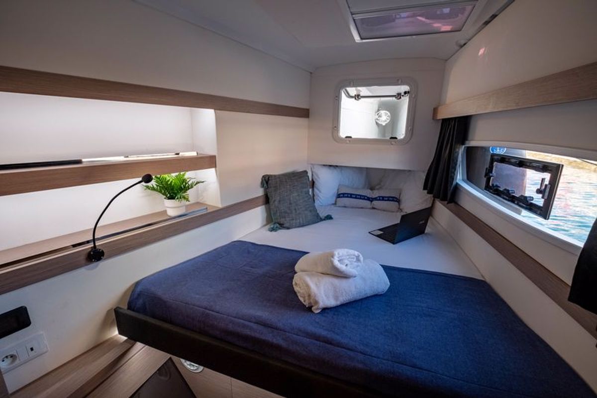 Cabin on Lfk-Isla 40, a Fountaine Pajot Isla 40 catamaran at Municipal Unit of Lefkada, Greece