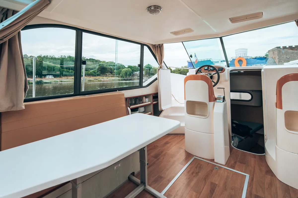 Cockpit of Allegro 1, a Nicols Confort 900 DP motorboat at Sablé-sur-Sarthe, France